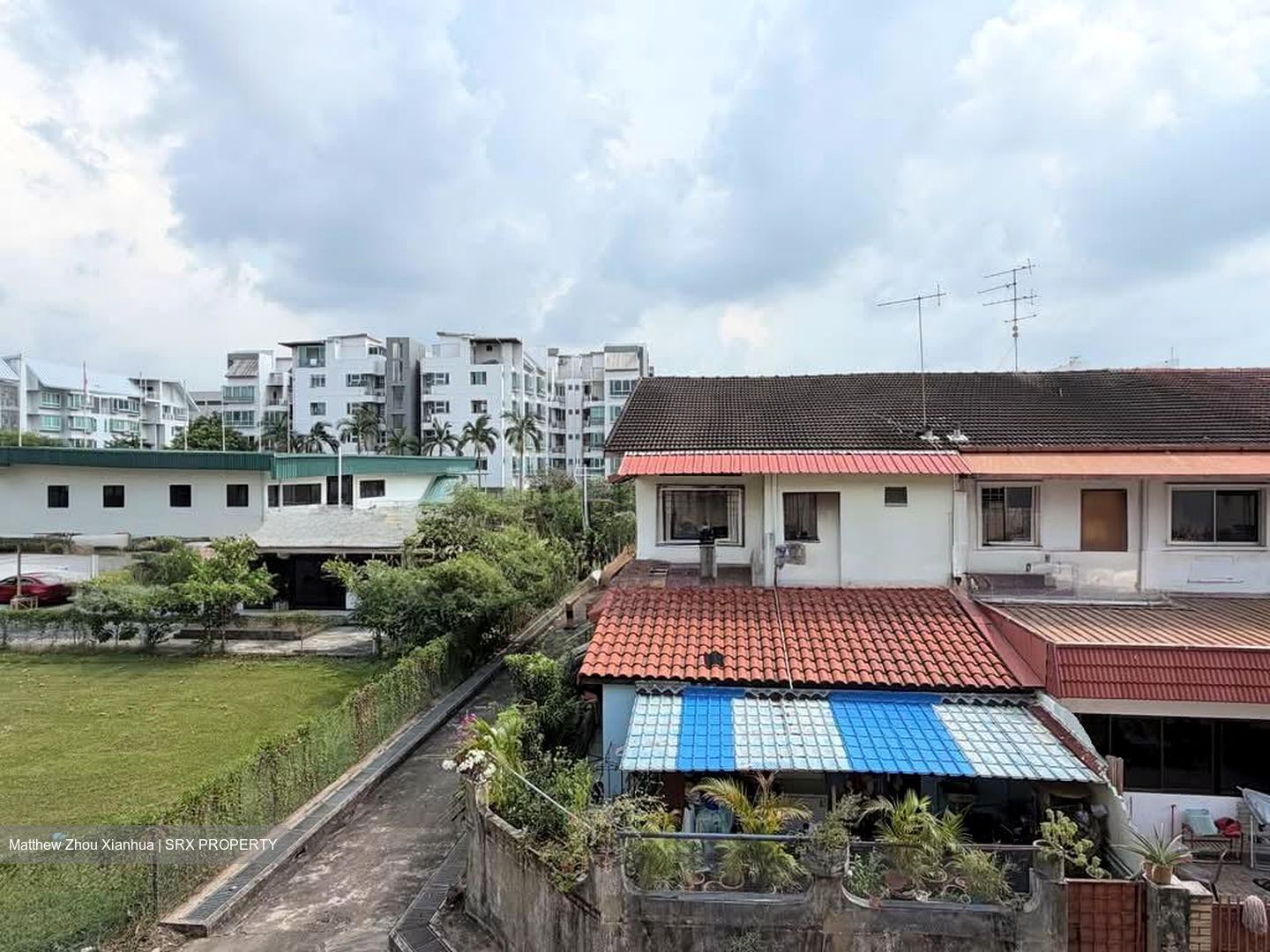 Changi Road (D14), Shop House #608702941